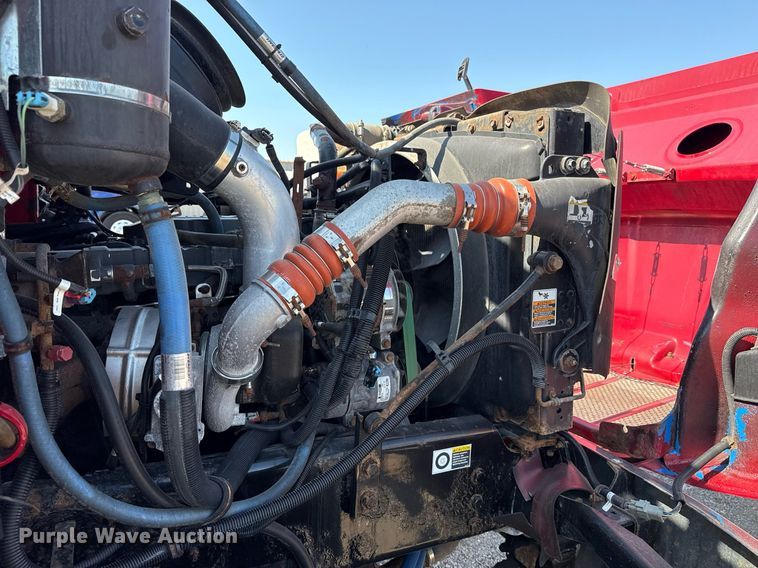 image for item EG6054 2008 Peterbilt 335 tow truck