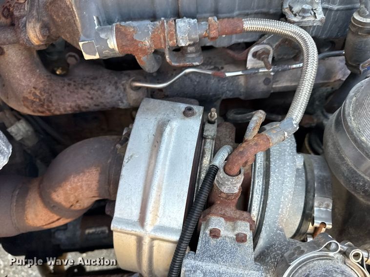 image for item EG6054 2008 Peterbilt 335 tow truck