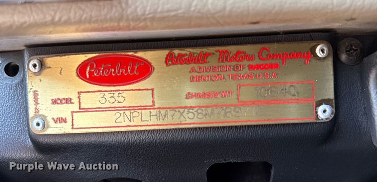 image for item EG6054 2008 Peterbilt 335 tow truck