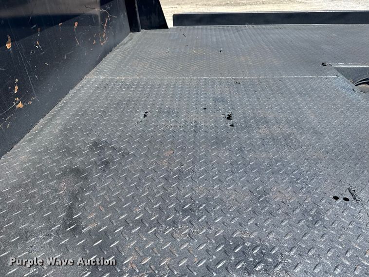 image for item EG6056 2008 Ford F350 Super Duty SuperCab flatbed pickup truck