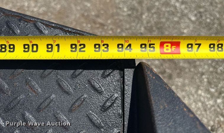 image for item EG6056 2008 Ford F350 Super Duty SuperCab flatbed pickup truck