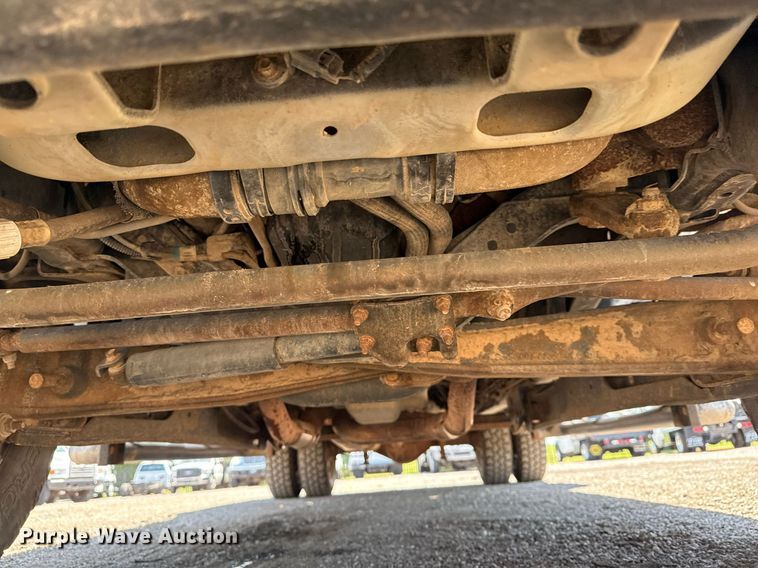 image for item EG6056 2008 Ford F350 Super Duty SuperCab flatbed pickup truck