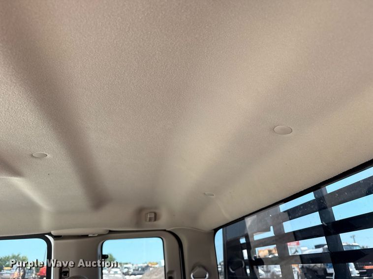 image for item EG6056 2008 Ford F350 Super Duty SuperCab flatbed pickup truck