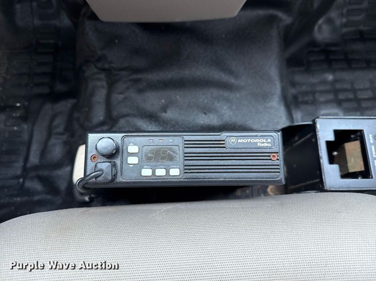 image for item EG6056 2008 Ford F350 Super Duty SuperCab flatbed pickup truck