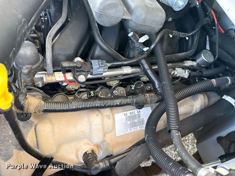 image for item EG6056 2008 Ford F350 Super Duty SuperCab flatbed pickup truck