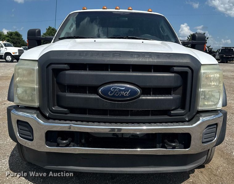 image for item EG6062 2012 Ford F550 Super Duty flatbed pickup truck