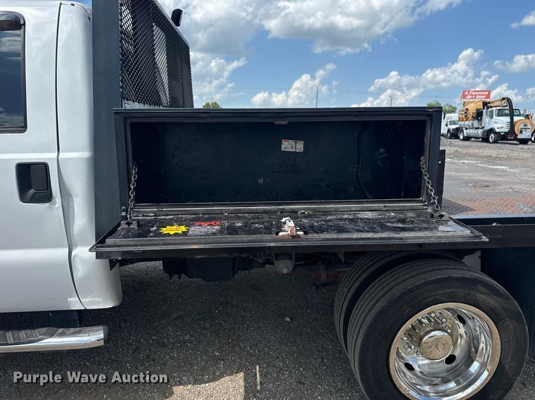 image for item EG6062 2012 Ford F550 Super Duty flatbed pickup truck