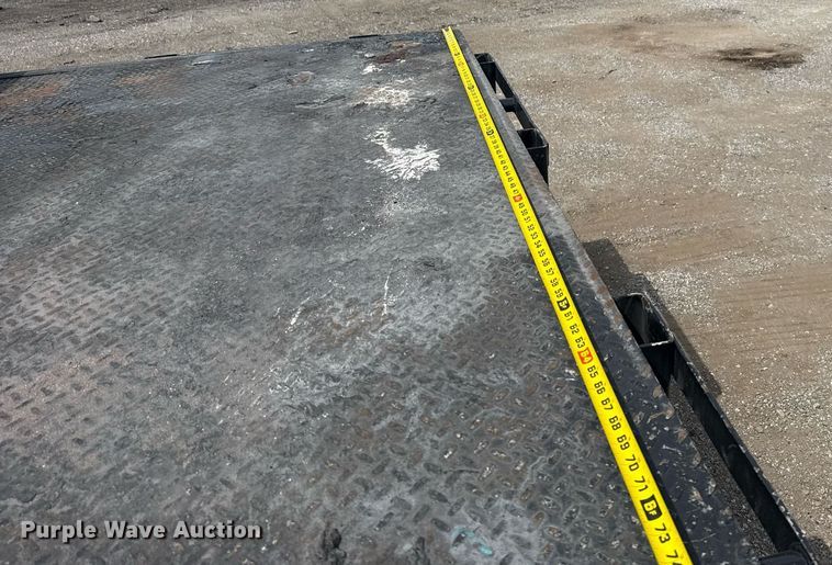 image for item EG6062 2012 Ford F550 Super Duty flatbed pickup truck