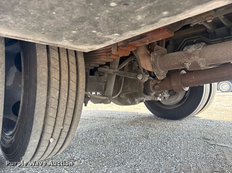 image for item EG6062 2012 Ford F550 Super Duty flatbed pickup truck