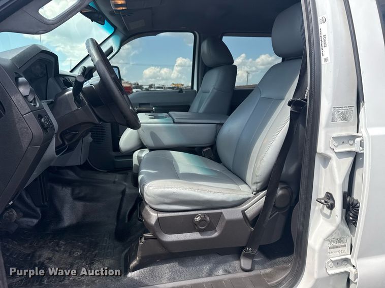 image for item EG6062 2012 Ford F550 Super Duty flatbed pickup truck