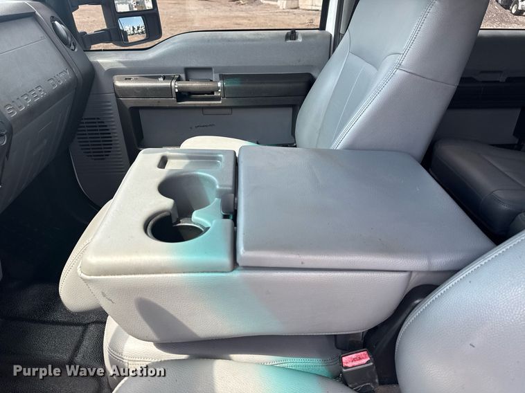 image for item EG6062 2012 Ford F550 Super Duty flatbed pickup truck