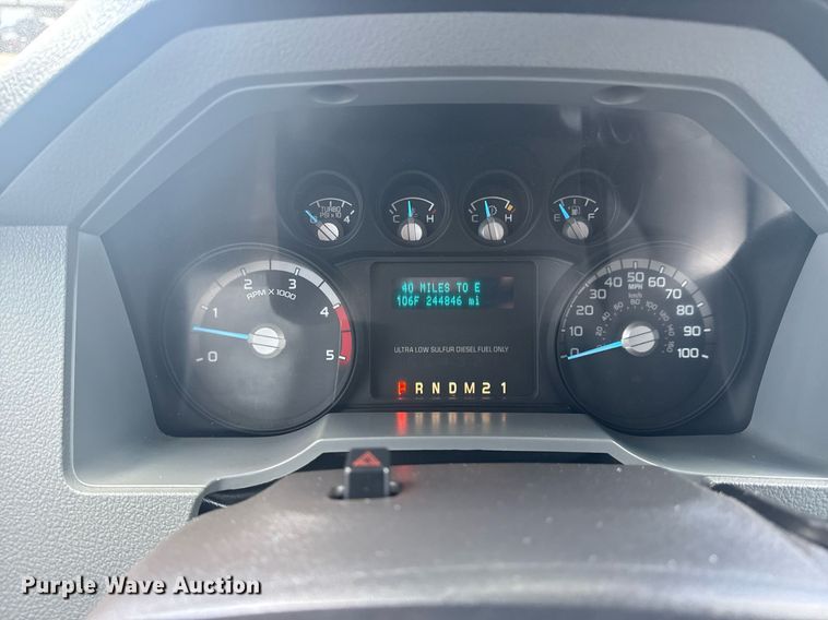 image for item EG6062 2012 Ford F550 Super Duty flatbed pickup truck