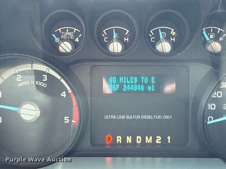 image for item EG6062 2012 Ford F550 Super Duty flatbed pickup truck