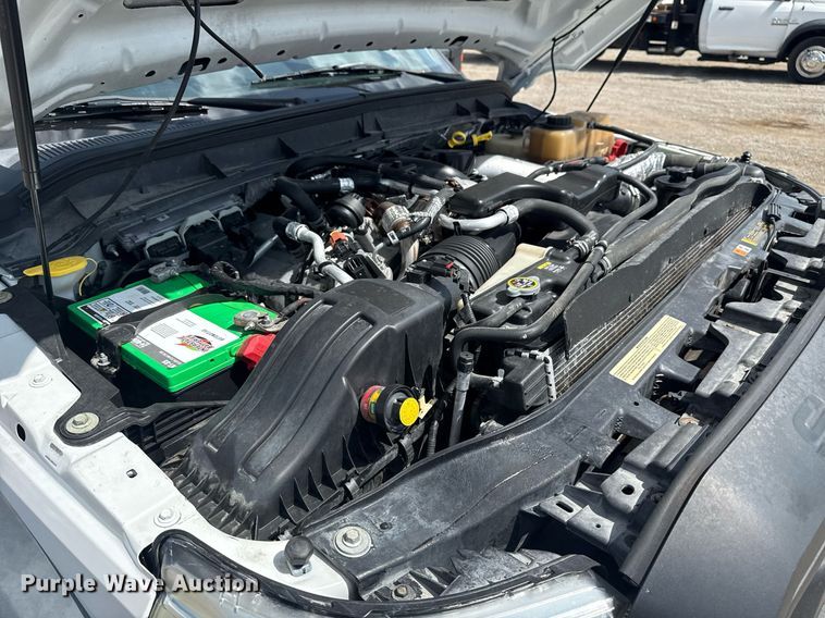 image for item EG6062 2012 Ford F550 Super Duty flatbed pickup truck