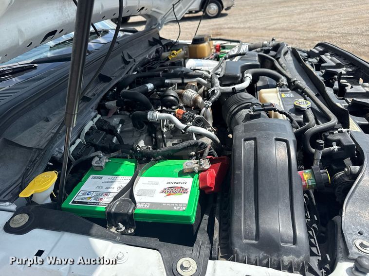 image for item EG6062 2012 Ford F550 Super Duty flatbed pickup truck