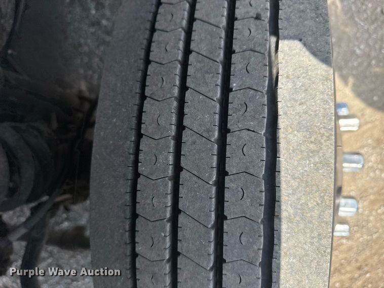 image for item EG6062 2012 Ford F550 Super Duty flatbed pickup truck