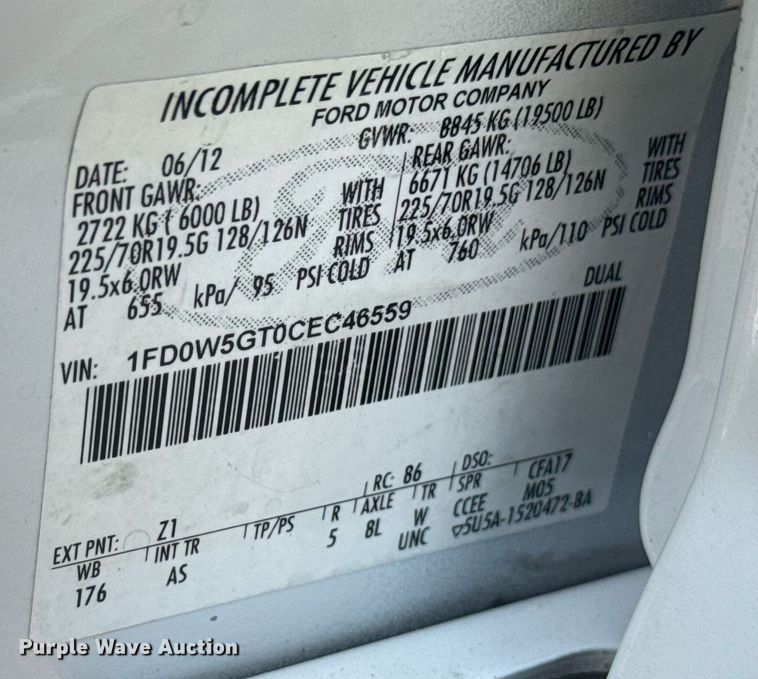 image for item EG6062 2012 Ford F550 Super Duty flatbed pickup truck