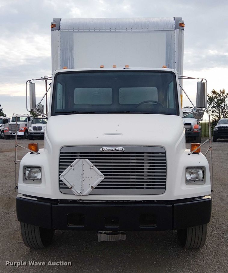 image for item EG8250 2002 Freightliner FL70 box truck
