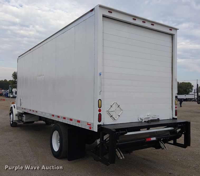 image for item EG8250 2002 Freightliner FL70 box truck