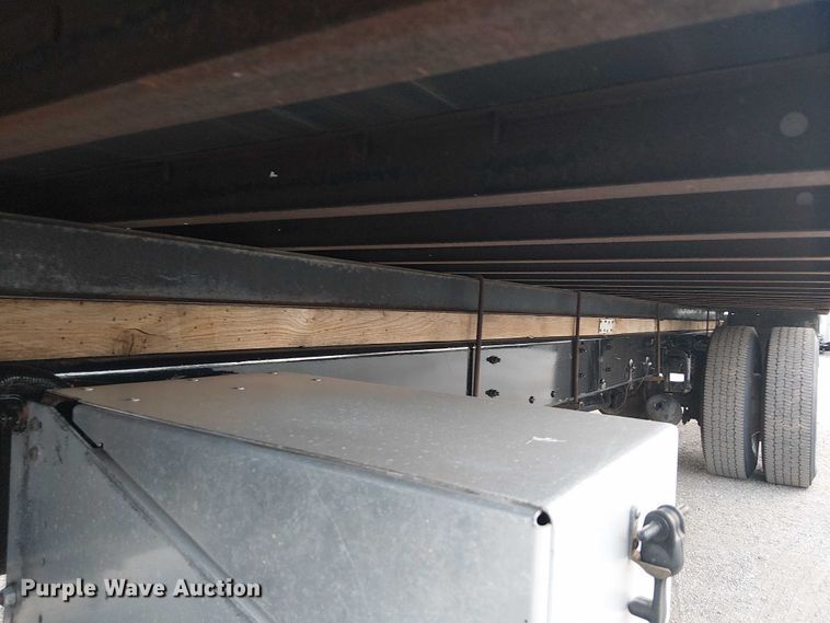 image for item EG8250 2002 Freightliner FL70 box truck