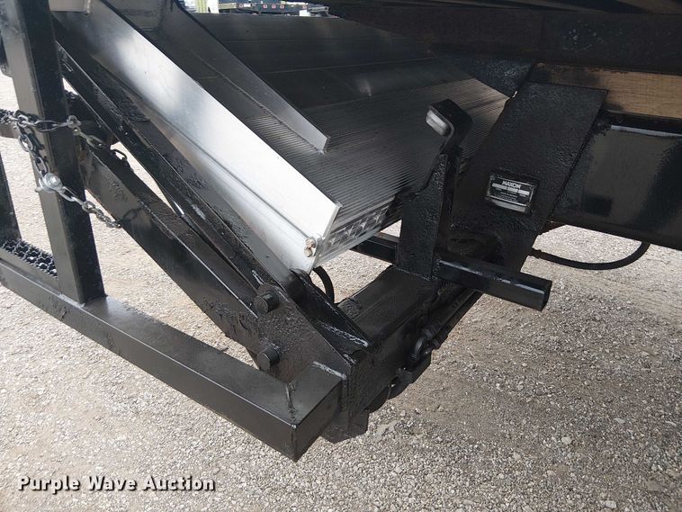 image for item EG8250 2002 Freightliner FL70 box truck