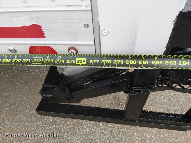 image for item EG8250 2002 Freightliner FL70 box truck