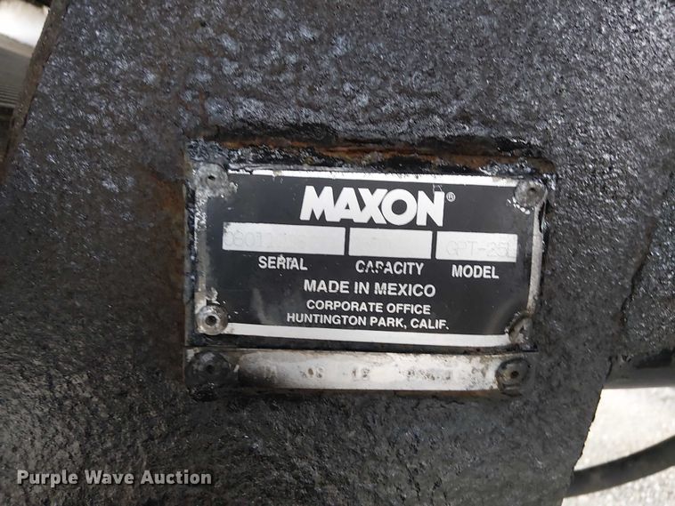 image for item EG8250 2002 Freightliner FL70 box truck