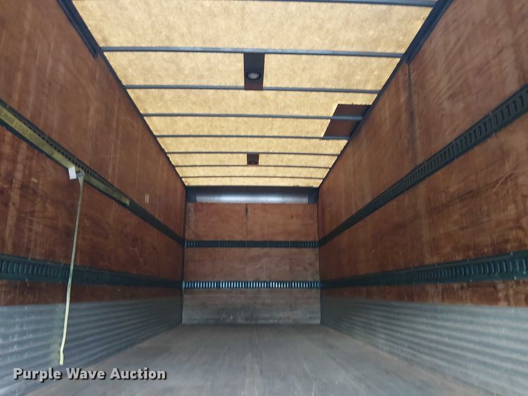 image for item EG8250 2002 Freightliner FL70 box truck