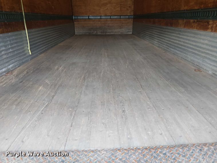 image for item EG8250 2002 Freightliner FL70 box truck