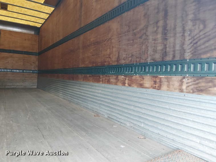 image for item EG8250 2002 Freightliner FL70 box truck