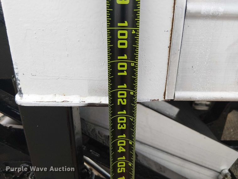 image for item EG8250 2002 Freightliner FL70 box truck