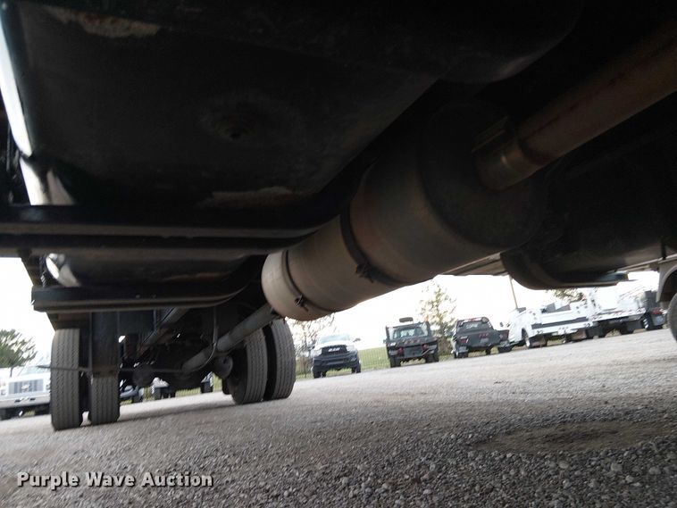 image for item EG8250 2002 Freightliner FL70 box truck