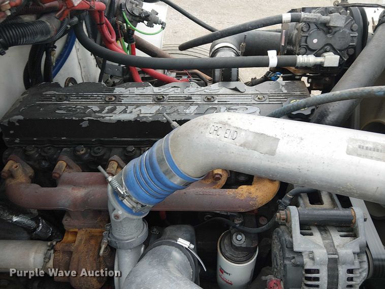 image for item EG8250 2002 Freightliner FL70 box truck