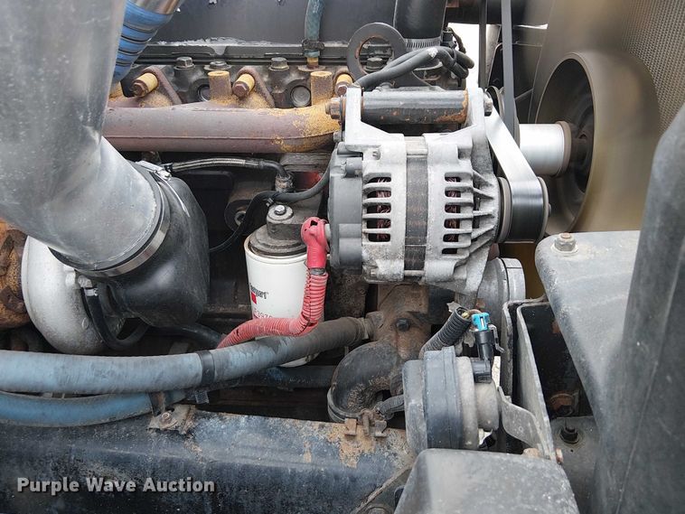 image for item EG8250 2002 Freightliner FL70 box truck