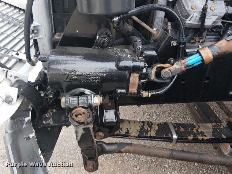 image for item EG8250 2002 Freightliner FL70 box truck