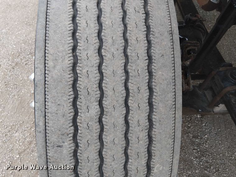 image for item EG8250 2002 Freightliner FL70 box truck