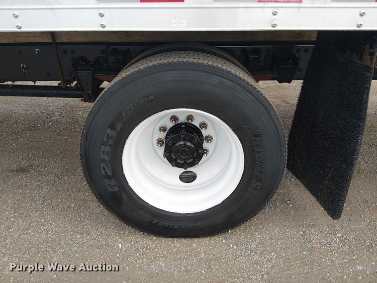 image for item EG8250 2002 Freightliner FL70 box truck