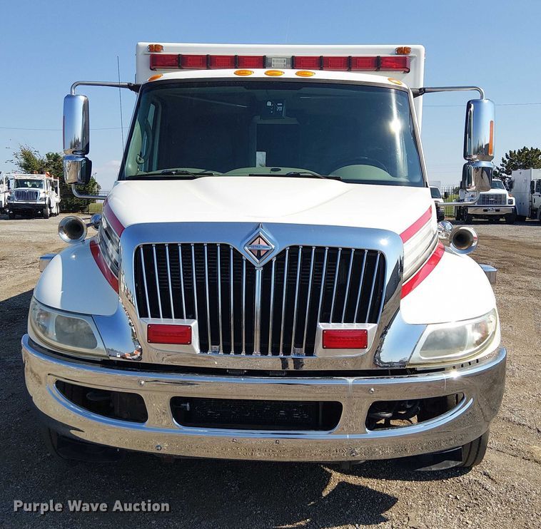 image for item EG8257 2008 International 4300 ambulance