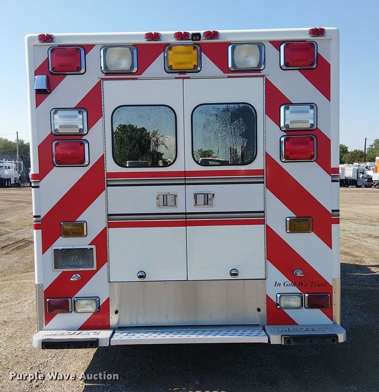 image for item EG8257 2008 International 4300 ambulance