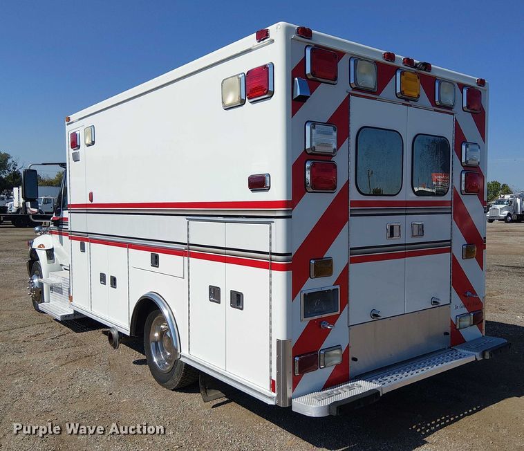 image for item EG8257 2008 International 4300 ambulance