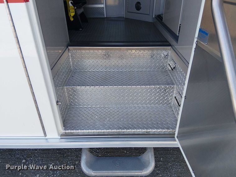 image for item EG8257 2008 International 4300 ambulance