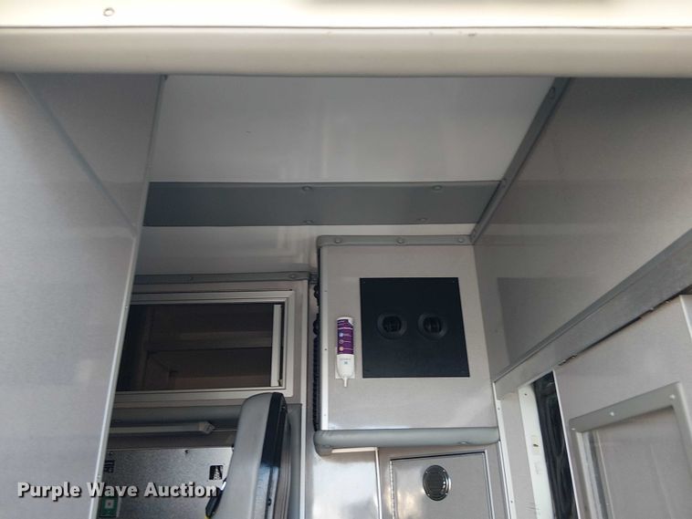 image for item EG8257 2008 International 4300 ambulance