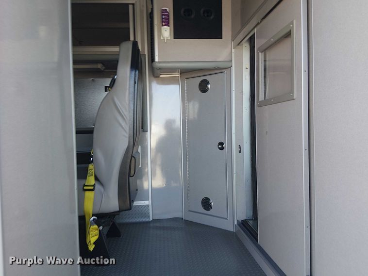 image for item EG8257 2008 International 4300 ambulance