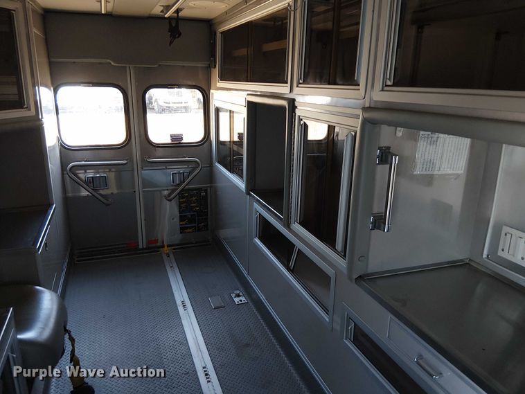 image for item EG8257 2008 International 4300 ambulance