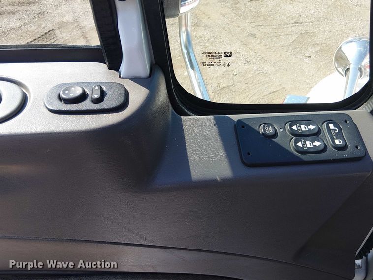 image for item EG8257 2008 International 4300 ambulance