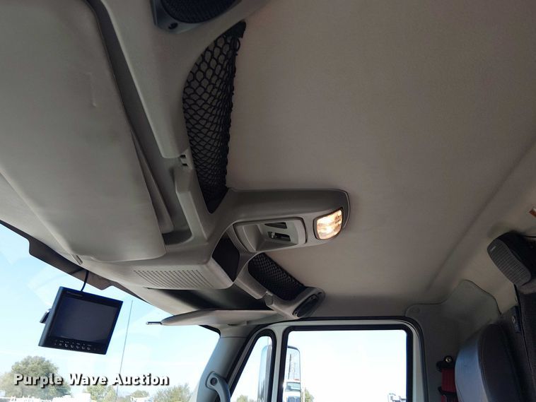 image for item EG8257 2008 International 4300 ambulance