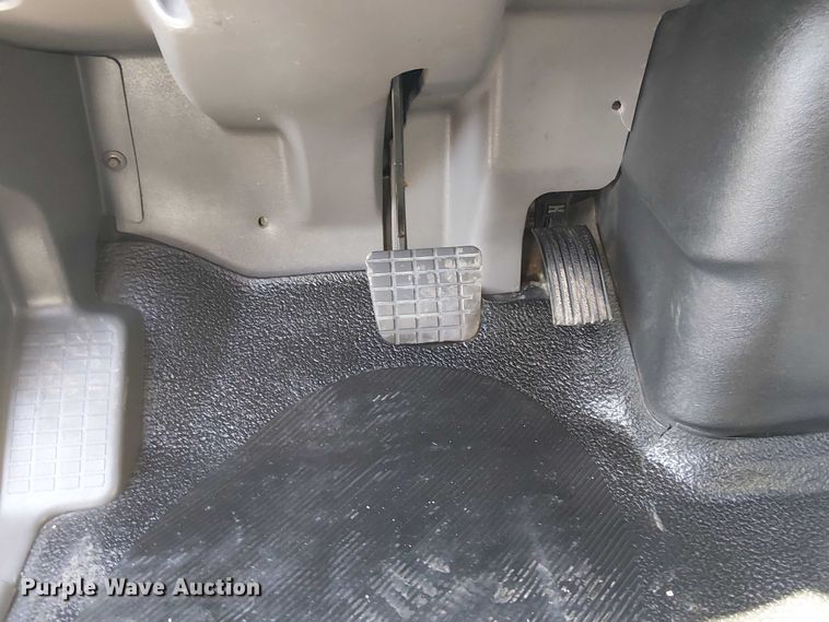 image for item EG8257 2008 International 4300 ambulance