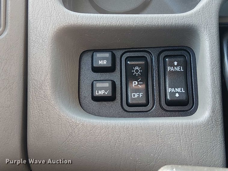 image for item EG8257 2008 International 4300 ambulance