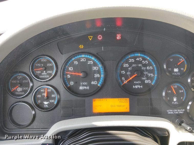 image for item EG8257 2008 International 4300 ambulance