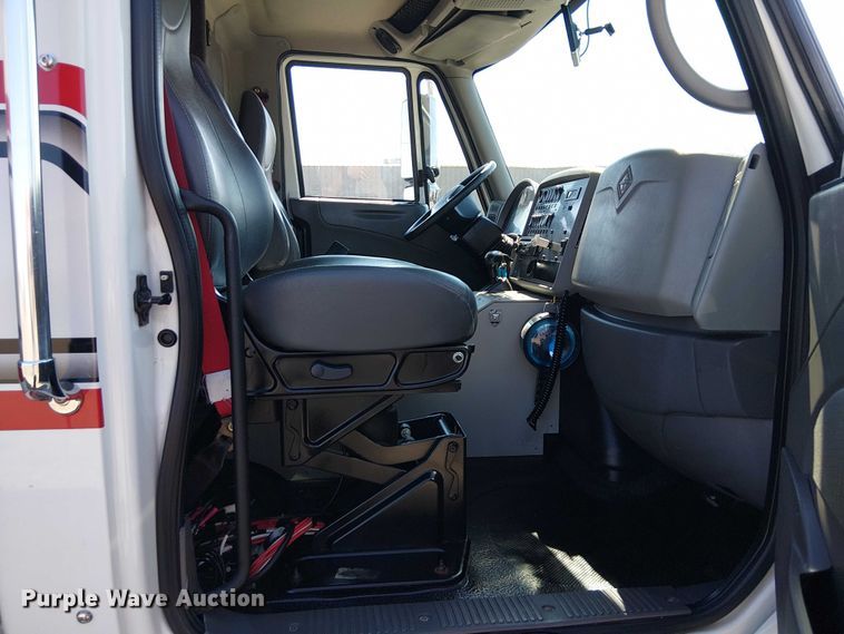 image for item EG8257 2008 International 4300 ambulance